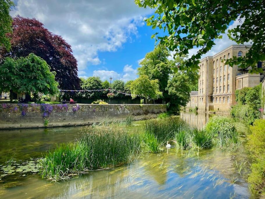 Period Apartment, Great Views, In Heart Of Town. Apartment Bradford-On-Avon